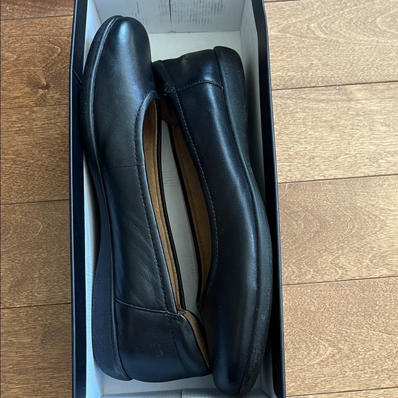 Naturalizer Flexy Leather Black Ballet Flats - Picture 15 of 16